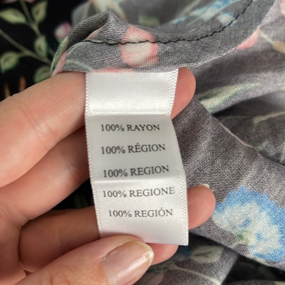 Samantha Pleet Floral Flutter Sleeve Dress - Picture 5 of 9